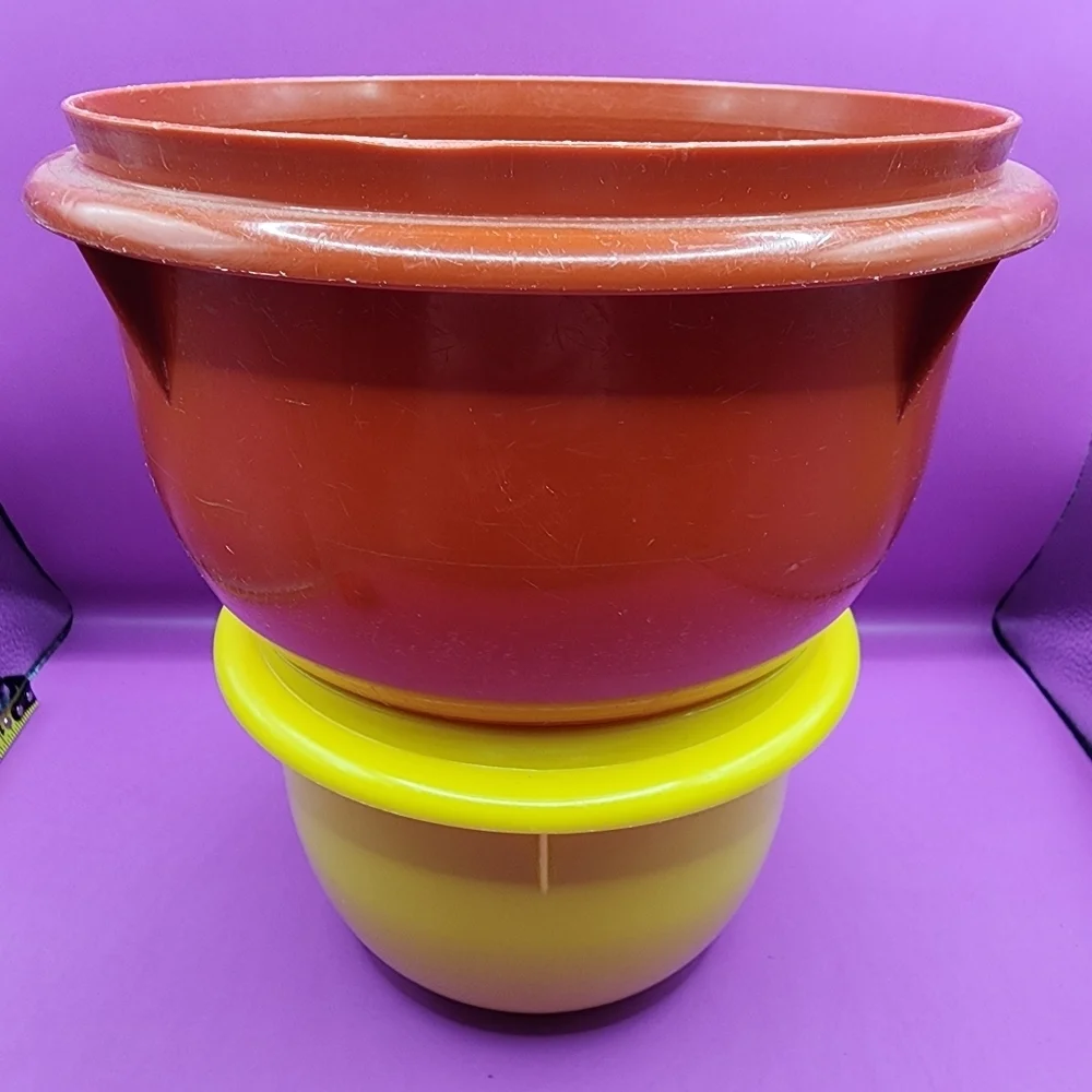2 Tupperware Servalier Bowls -no lids- Yellow Orange Vintage